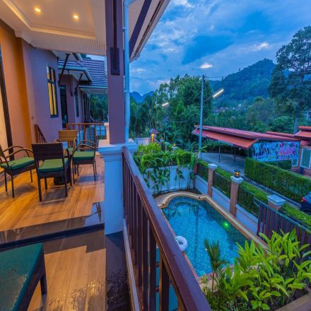 Luxury pool villa with 4 bedrooms and for bathrooms 