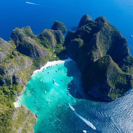 Explore PhiPhi islands 