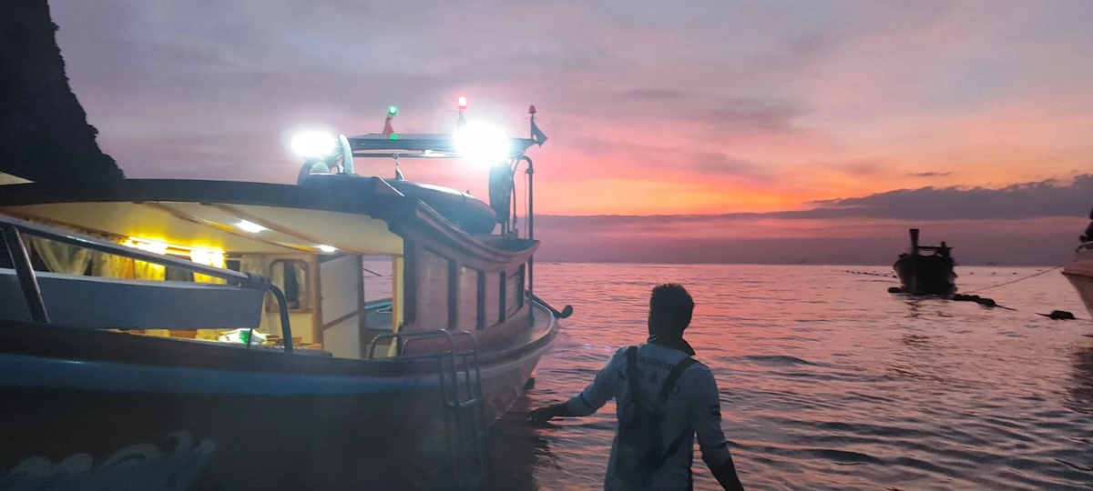 Luxury longtail boat Krabi – details